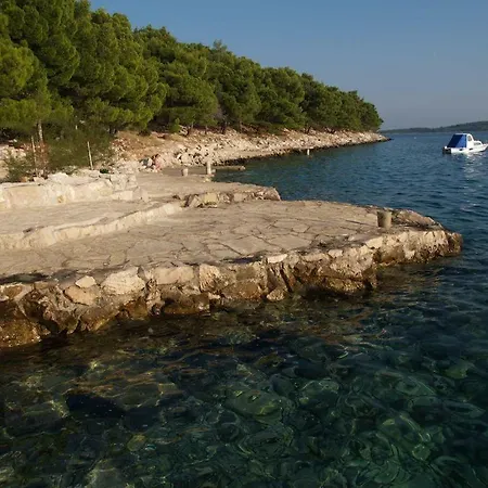 Robinson Crusoe Vikendica Drage