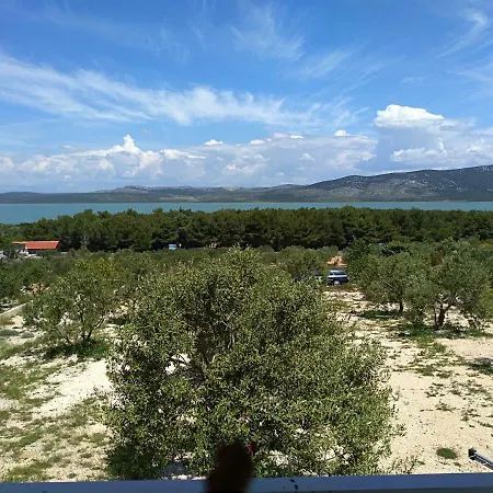 Robinson Crusoe Holiday home Drage