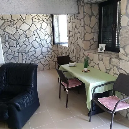 Robinson Crusoe Holiday home Drage